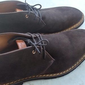 Good Man brand mens suede chukka